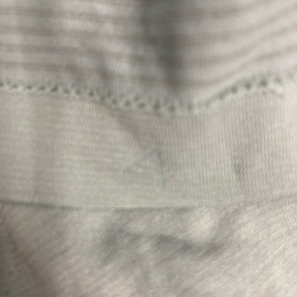 Lululemon Swiftly Long Sleeve. - Picture 2 of 3